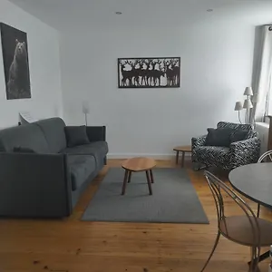 https://laresidence.hotels-rhonealpes.com
